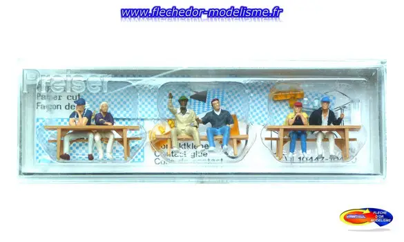 6 personnages assis à la brasserie PREIS