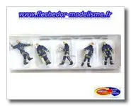 5 pompiers avec accessoires PREISER