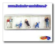 Parents avec enfants et poussettes PREIS