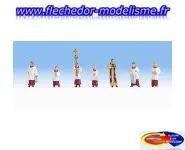 Prêtre et servants de messe (7 fig) NOCH