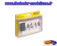 5 personnages au "Petit coin" NOCH