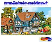 Maison à pans de bois campagnarde FALLER