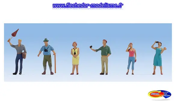 Groupe de 6 touristes NOCH