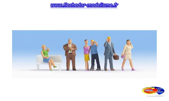 6 figurines avec leur portable NOCH