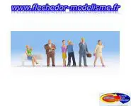 6 figurines avec leur portable NOCH