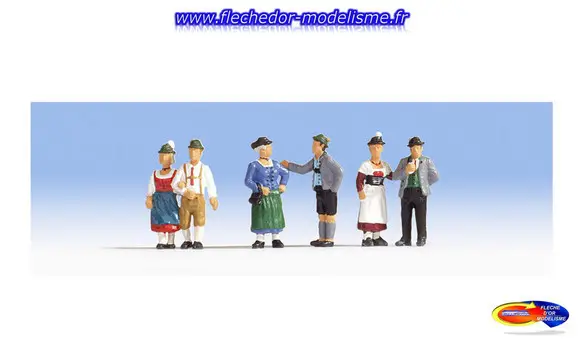 6 figurines en costumes folklor. NOCH