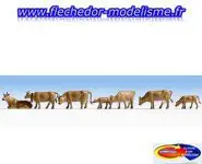 7 vaches brunes foncées NOCH