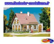 Maison à colombages avec garage FALLER