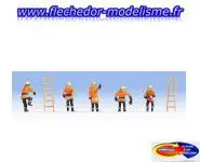5 pompiers et 2 échelles NOCH
