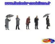 5 passants sous la pluie ARTITEC