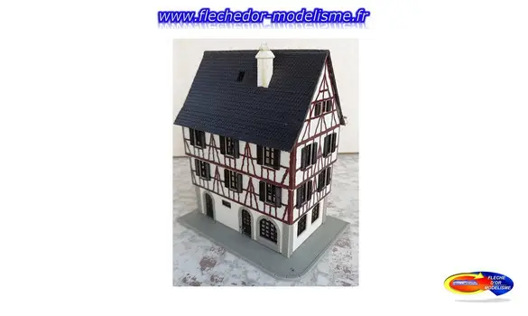 Maison à colombages 3 étages JOUEF