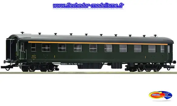 Voiture express 1 Cl. type A8 SNCF ROCO