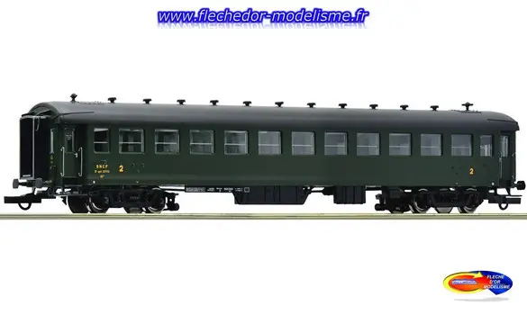 Voiture express 2e Cl type B11 SNCF ROCO