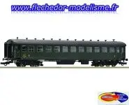 Voiture express 2e Cl type B11 SNCF ROCO