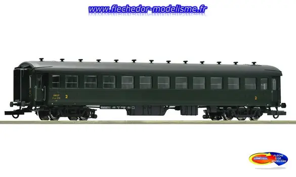Voiture express 2e Cl type B11 SNCF ROCO