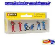 Pilotes de course et mécaniciens NOCH