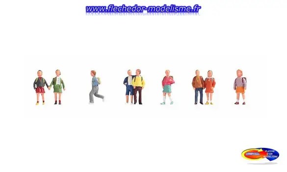 Enfants allant à l'école NOCH