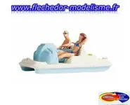 1 pédalo et deux vacanciers NOCH