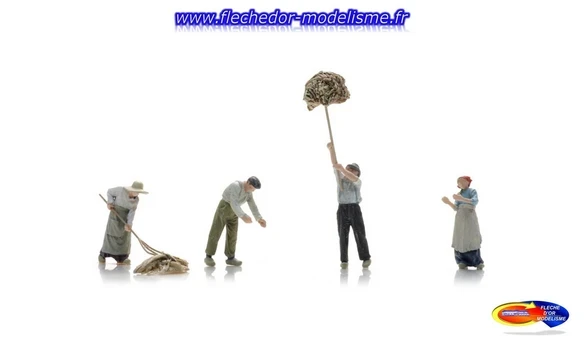 4 figurines moissonnant ARTITEC