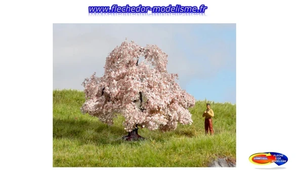 Cerisier en fleurs 6 cm de hauteur NOCH